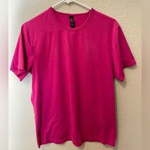 Lululemon Fundamental Tee
